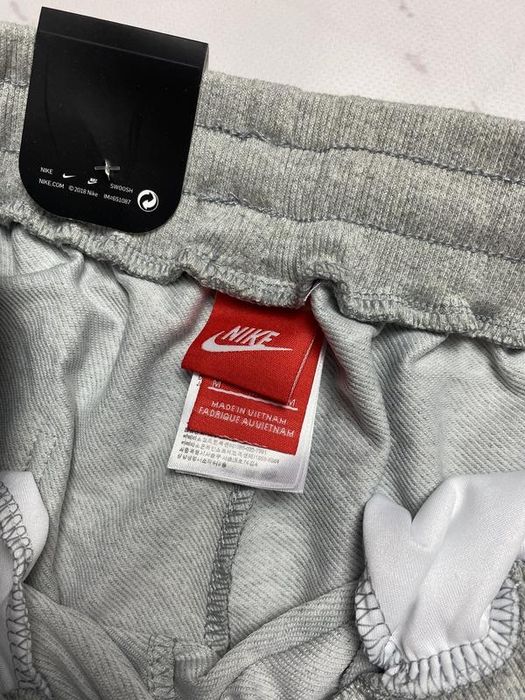 Чоловічі шорти Nike alumni club, nike big swoosh tech pack