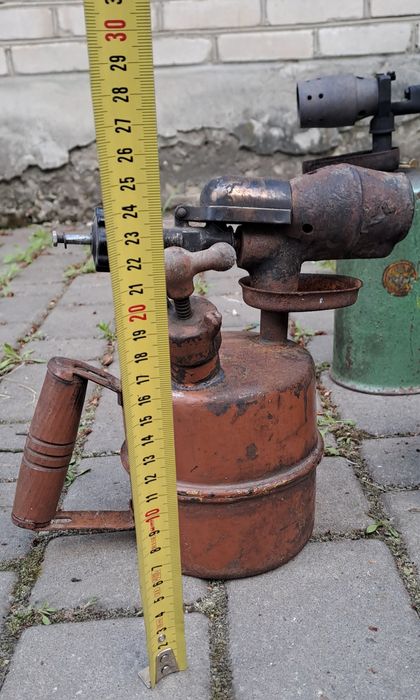 Паяльні   лампи .