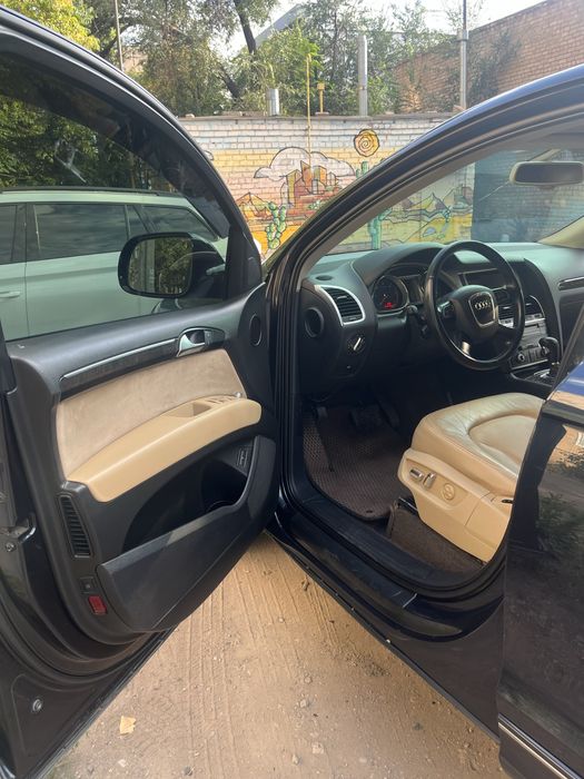 Продам ауді q7 в гарному стані