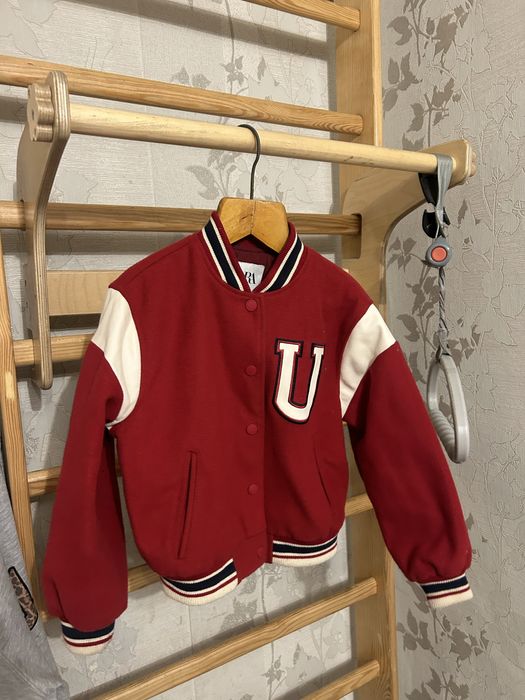 Бомбер ZARA дитячий стан 10/10