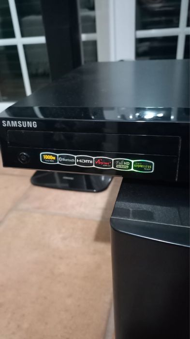 Samsung Home Cinema System – Sound and DVD System (Full HD)64286437112578123