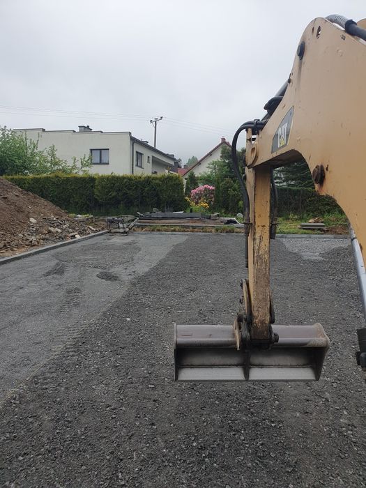 minikoparka młot koparko-ład wozidło wyburzenia wykopy fundamenty