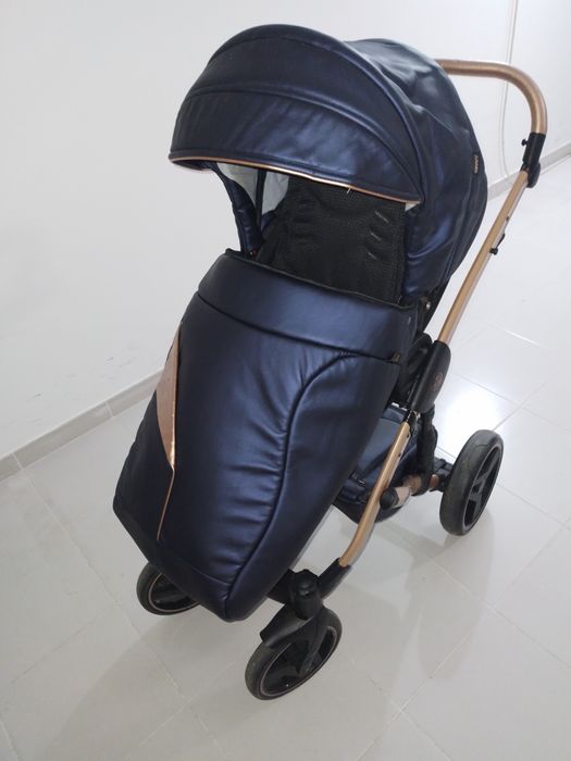 Carro de bebe JUNAMA com alcofa