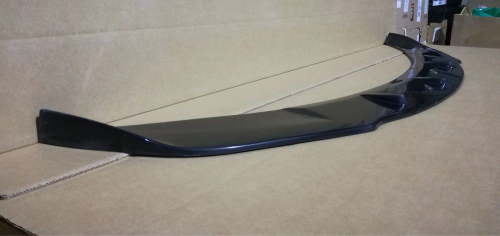 LIP SPOILER DA FRENTE PALA ABA LÂMINA AVENTAL LÁBIO FRONTAL BMW SÉRIE 1 E81 E82 E87 E88 LOOK M2 M PERFORMANCE M2 COMPETITION PARA 3 E 5 PORTAS NOVO