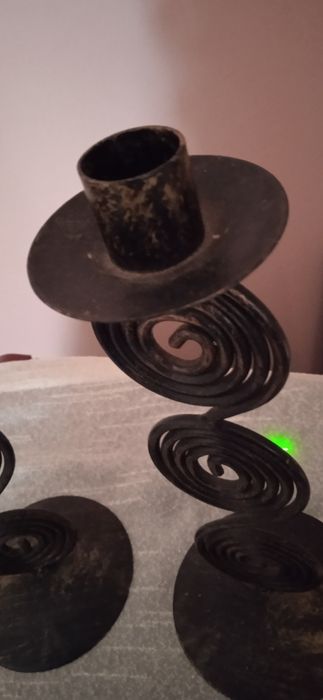 2 wrought-iron candlesticks64586340838914127