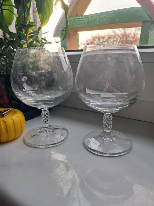 Porcelana, kryształy, szkło