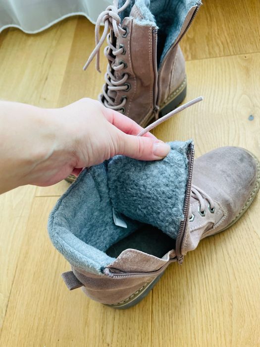Теплі жіночі чобітки