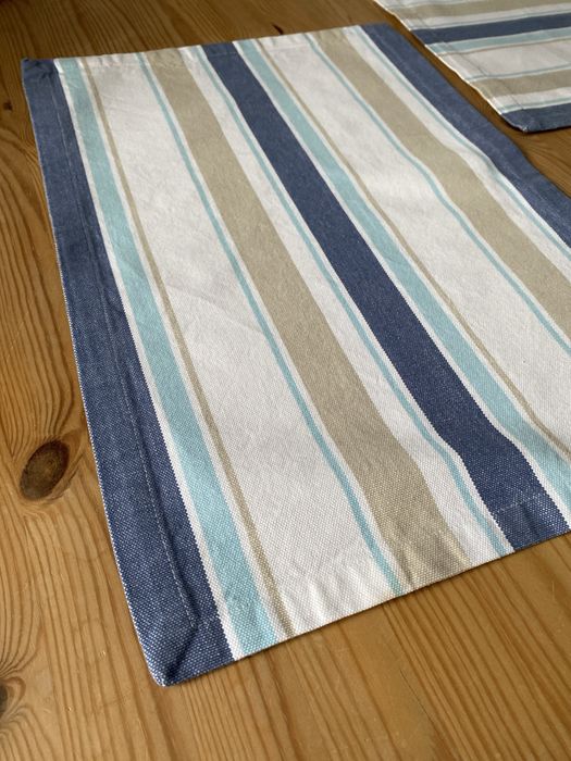 Serwetki na stół / 4 szt.