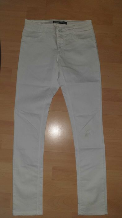 Spodnie rurki białe *  Levis Strauss  Skinny roz. 16 S/M