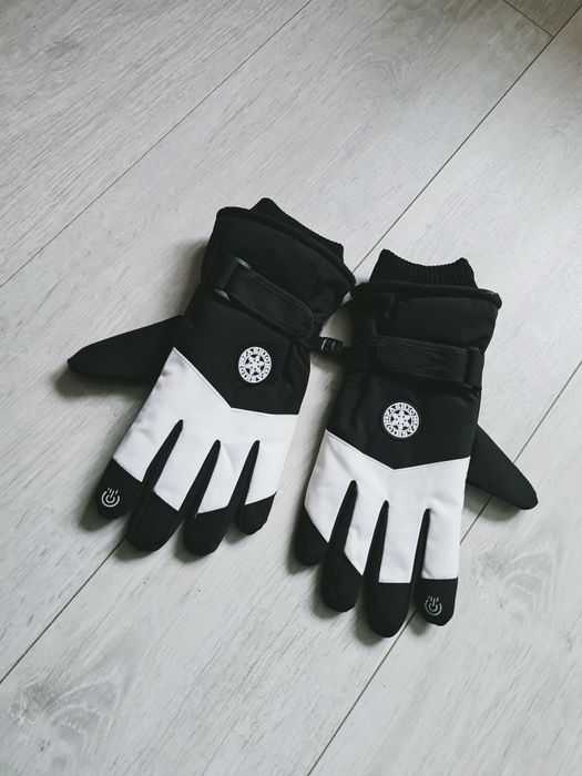 Piękne rękawice narciarskie dotykowe basic funkcjonalne futro górskie