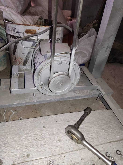 Зернодробілка  господарська