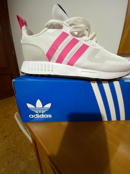 Ténis Adidas nr. 38