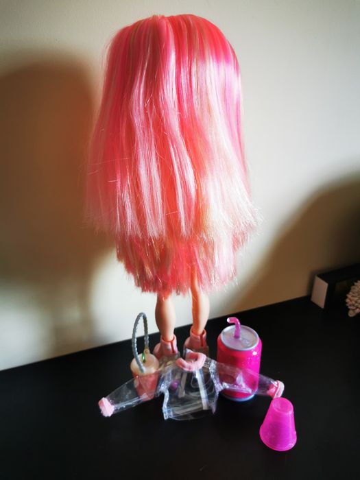 Duża lalka Pixie Rose z serii Rainbow Suprise