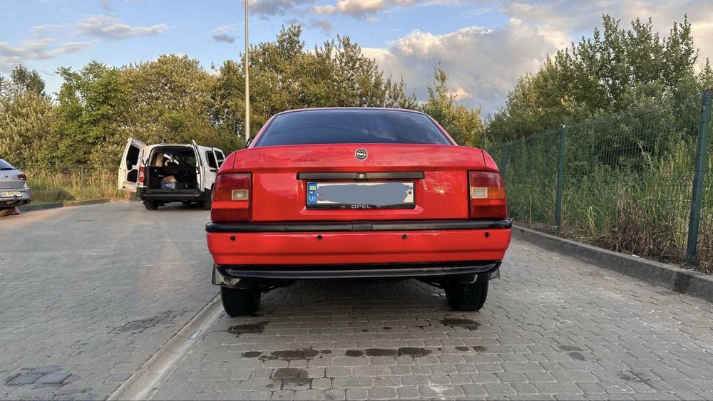 OPEL VECTRA 1989 VIN W0L000087L5059861 фото оголошення 3 з 24