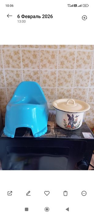 Горшок детский. Пластмасс. Эмалированный.