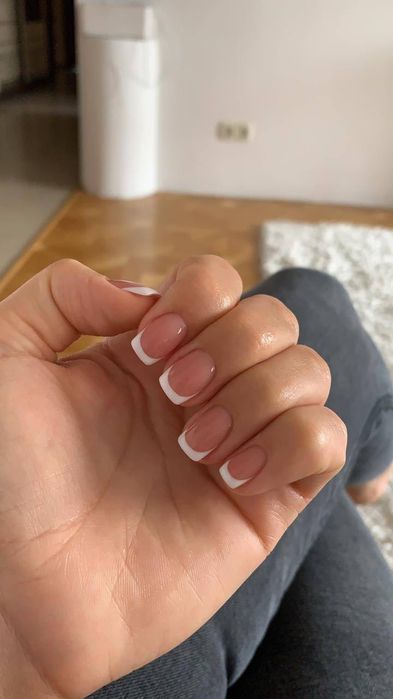 Манікюр в Броварах