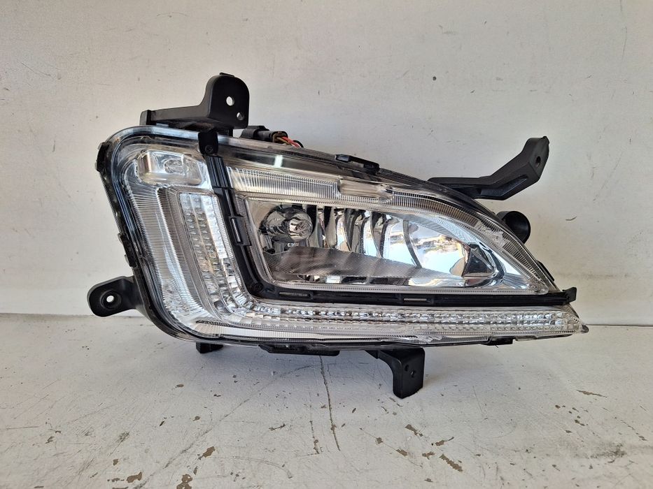 Halogen przód prawy Tucson lll 3 Led DRL
