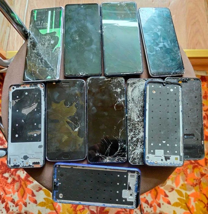 Лот телефонов 11шт под ремонт