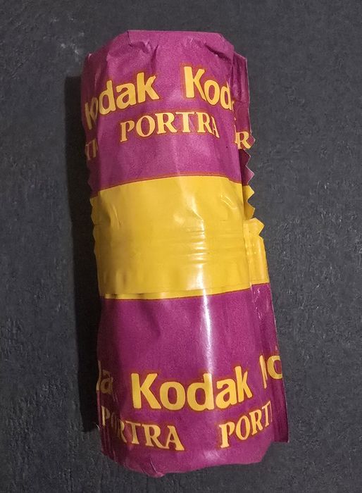 2 Rolos Fotográficos Kodak e Fujichrome