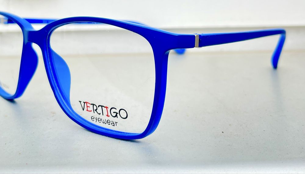 Eleganckie oprawki  VERTIGO Eyewear – wybierz swój idealny model!