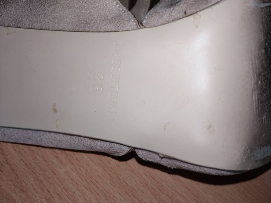 Super buty na obcasie