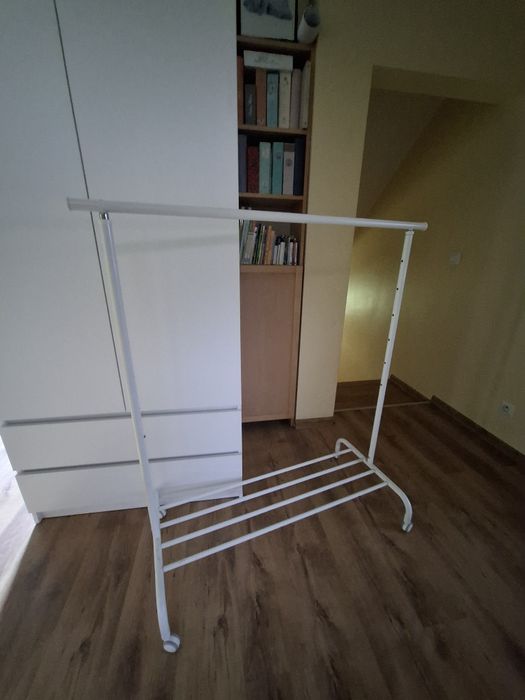 Wieszak na ubrania biały metalowy 110 szer 123-180 wys