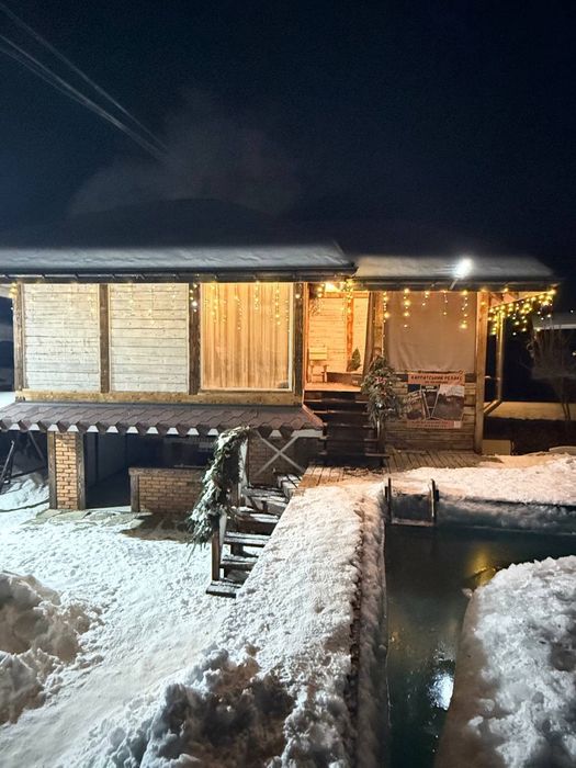 РОЗКІШНЕ СПА • Чани Джакузі Сауна Басейн • Котеджі ВІД ВЛАСНИКА