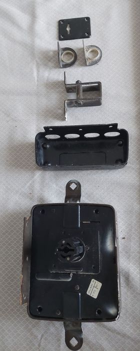 Fechadura porta casa  CISA