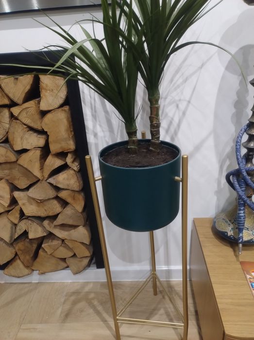 Donica z kwiatem sztucznym