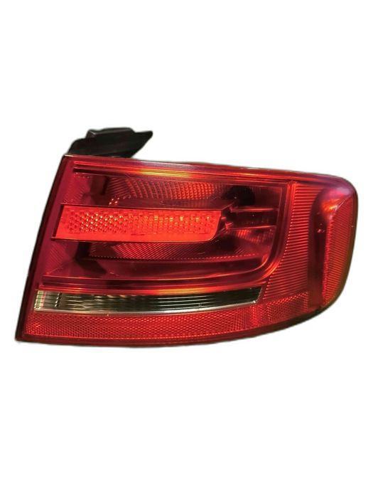 Farolim Direito AUDI A4 B8 8K5945096D (OEM)