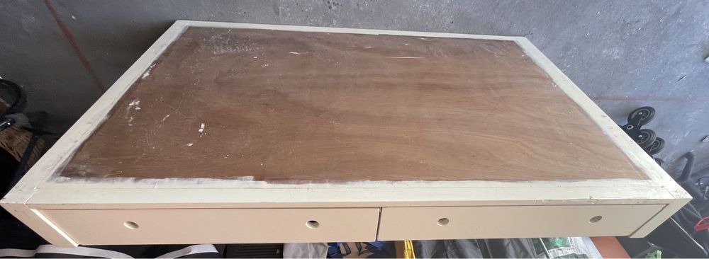 Estrado com gavetas para cama