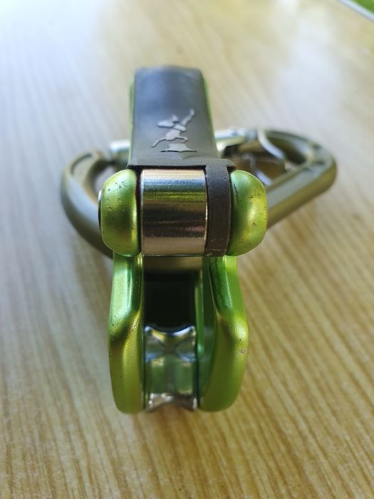 Przyrząd półautomatyczny Climbing Technology Click Up+ oryginalny karabinek HMS