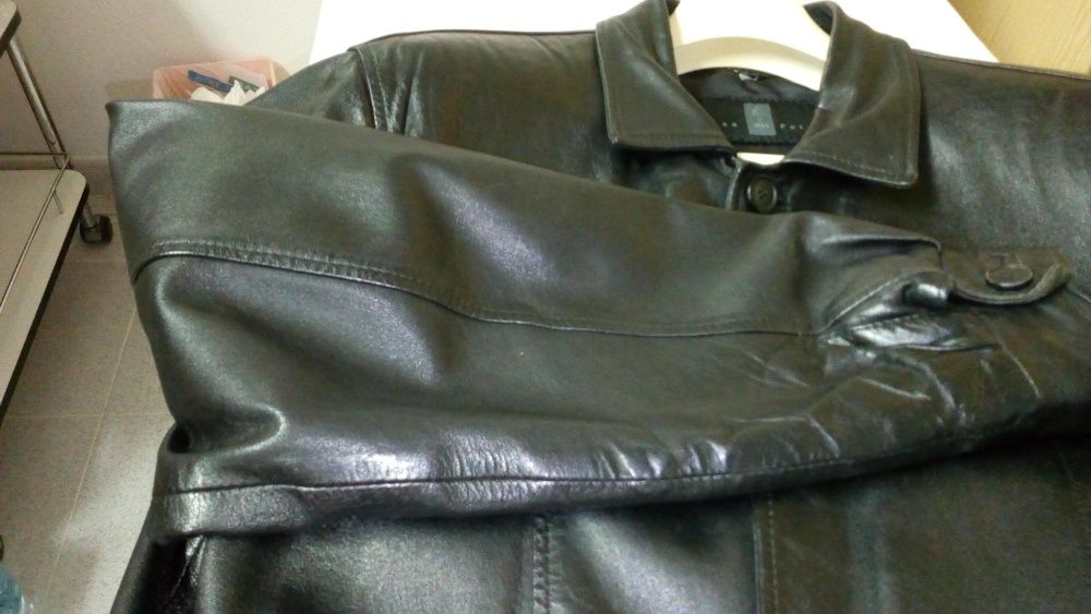 Blusão de homem em pele genuína