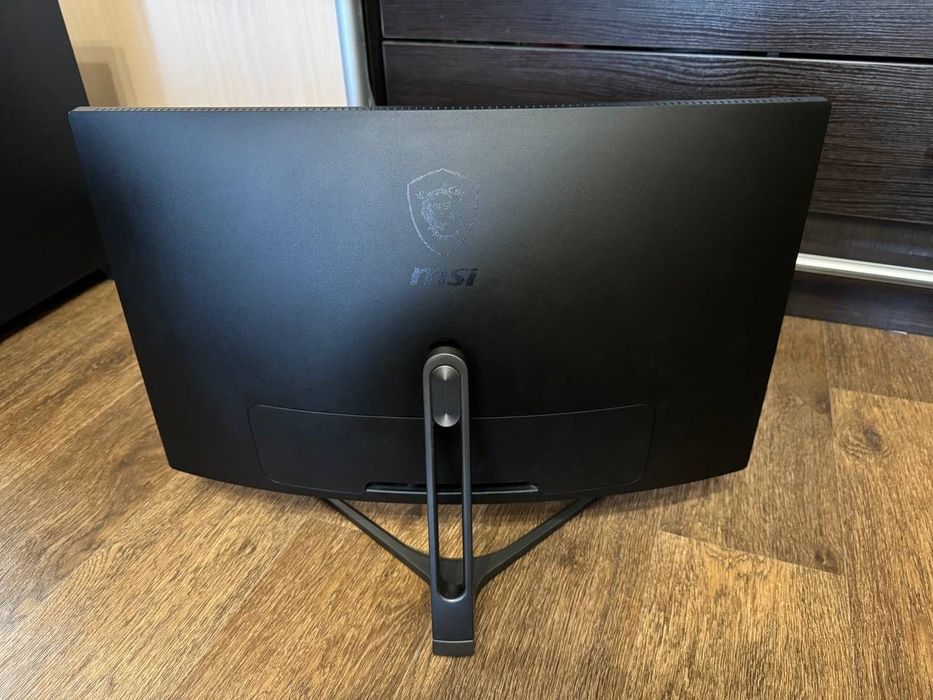 Ігровий ПК (+монітор,клавіатура,мишка,2 килимки,навушники)