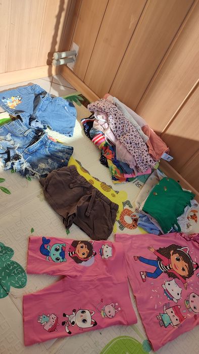 ТЕРМІНОВО Продам пакет одягу на дівчинку 98-104-110