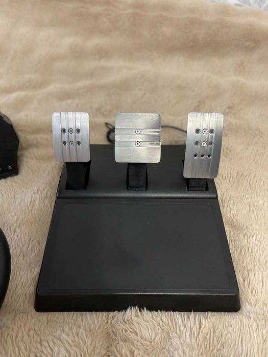 Thrustmaster T300 RS