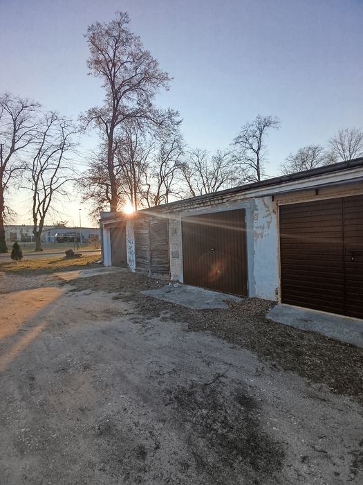 Garaż murowany-brak opłat -sprzedam