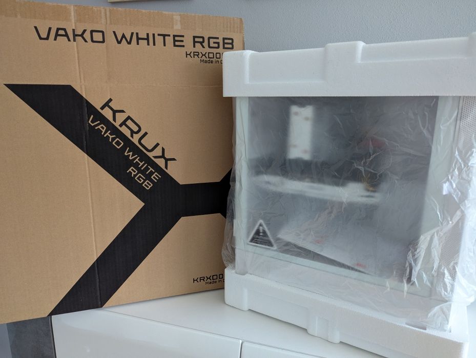 ‼️(Nowy) Biały Komputer Gamingowy RGB /jak i9/24 x 3,2GHz/32GB RAM/GTX