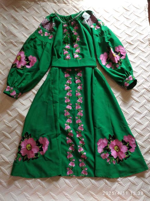 Сукня вишита зелена