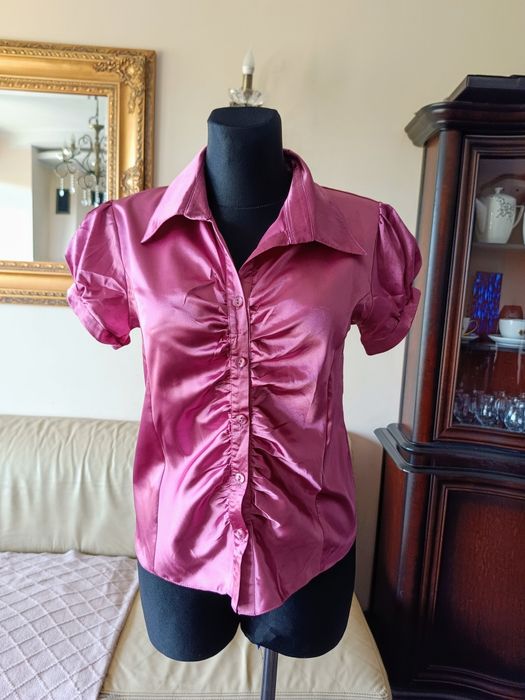śliczna satynowa bluzka r. M/L r. 38/40 stan BDB elegancka