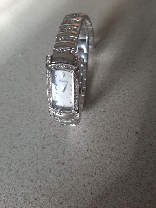 Часы женские Bulova , Pulsar б/у