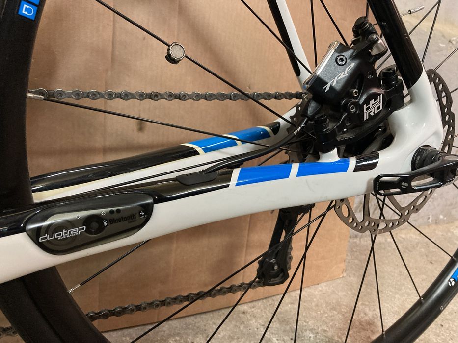 Rower szosowy TREK Domane 4.0 Disc rozm. 54.2 cm + akcesoria