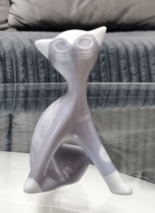 Sygnowana figurka Kotek mały Z. Kosicka Ćmielów, lata 50.