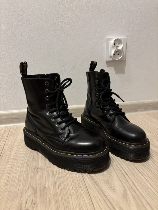 Dr. Martens Jadon