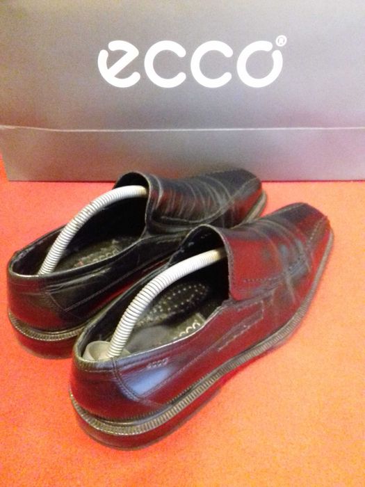 ECCO slip-on skórzana podeszwa czarne