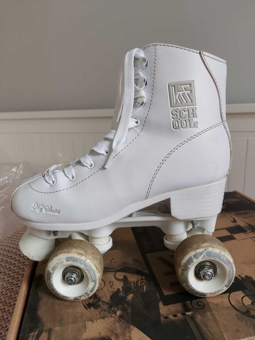 Wrotki skórzane r. 36