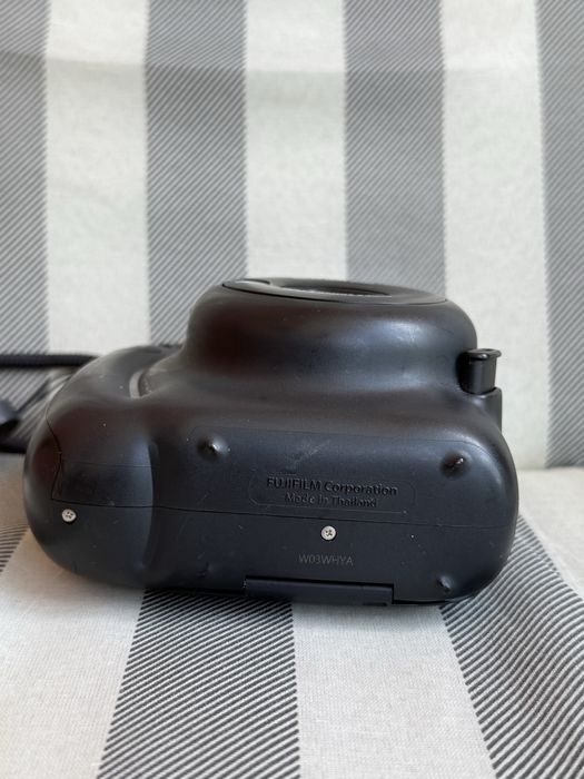 Фотоапарат Instax mini 11
