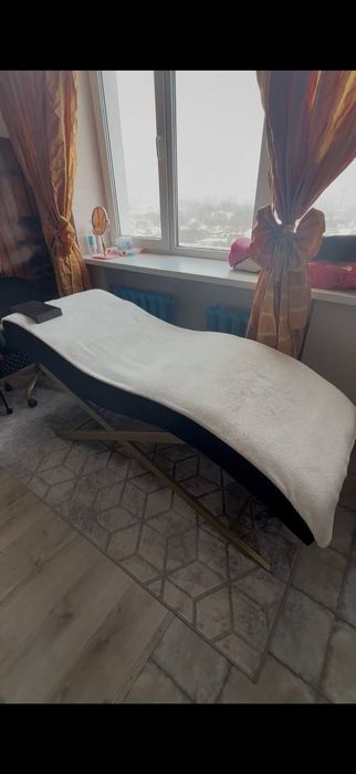 Кушетка  анатомічна.