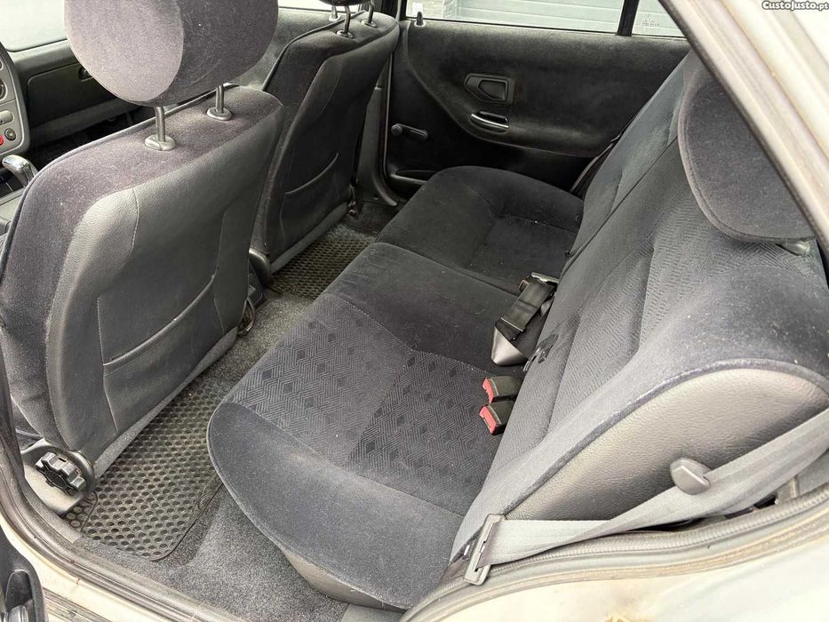 PEUGEOT 306 SW 1.4 Griffe — Carrinha Clássica em Bom Estado