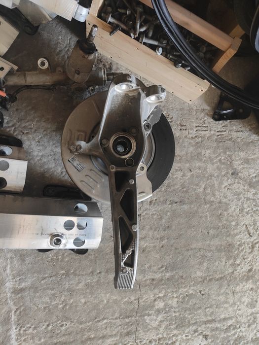 Tesla Model Y Model 3 2018-2024 передня ходовка ричаг піввісь комплект